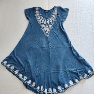 Riviera Sun Boho Blue Dress with White Embroidery Size Small Very Flowy Vaca